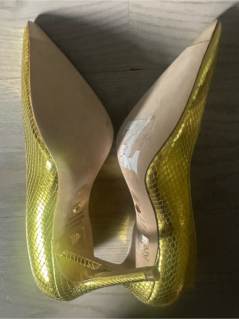 Stuart Weitzman Metallic Gold Snakeskin Pumps – Size 8.5 - Picture 6 of 8